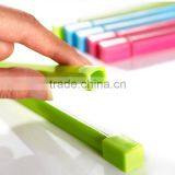 Mini Colored Plastic Bag Seal Clips for Home and Kitchen Tools thumbnail-2