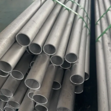 Premium Galvanized 4-Inch Seamless Steel Pipe for Industrial Use thumbnail-5