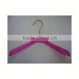 Durable Plastic Hanger thumbnail-2