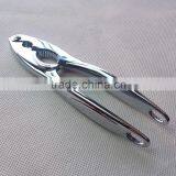 New and Best Quick Walnut Cracker Nut Sheller Opener