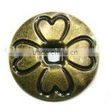 Flower Shape Sewing Buttons thumbnail-1