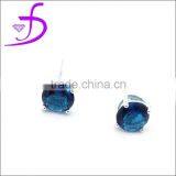 Hot Sell Simple One Stone Earring Stud Earring With High Quality CZ thumbnail-1