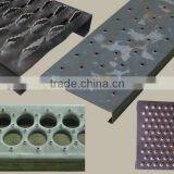 Galvanized Grip Strut thumbnail-1