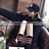 China Socks Factory Top Quality Custom Design Breathable Cotton Crew Fashion Long Socks thumbnail-3