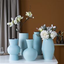 Hand Made Chinese Jingdezhen Elegant Fashion Creative Ceramic Vase For Study Decor