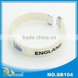 High Quality Soft Texture Promotional Silicone Bracelet thumbnail-1