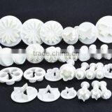 33 PCs Fondant Heart Shaped Cake Cutter Ejector Stamp Modeling Border Decoration Fondant Marzipan Plunger Cutter thumbnail-2