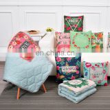 Factory direct supply portable throw pillow quilt picnic travel living room sofa blanket