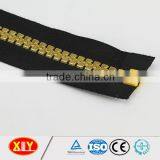 High Quality Black Tape Gold Teeth Open End Plastic Zipper thumbnail-4