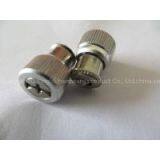 Tightening the Captive Screws thumbnail-3