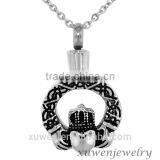 Black Enamel Claddagh 316l Stainless Steel Keepsake Locket Pendants