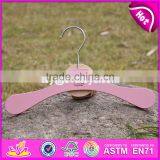 Новый дизайн 2017 года. Прекрасные розовые деревянные вешалки для детской одежды W09B071 thumbnail-5