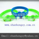 Dongguan gifts professional embossed silicon wrist bands