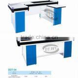 Supermarket Checkout Counter With Conveyor Belt With Attractive Design and High Quality