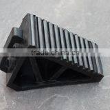 Non-Slip Oil Resistant Rubber Wheel Tire Chock thumbnail-5