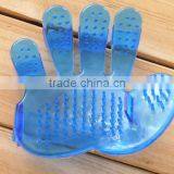 Cat Cleaning Product Massaging Glove thumbnail-5