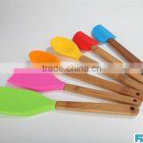 2015 Neweast Silicone Spatula Silicone Cake & Butter Knife With Wooden Handle thumbnail-5