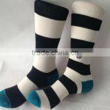 Low MOQ Classical Black and White Thick Combed Cotton Men Cozy Stripes Socks