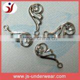 Fashion Underwear Big Diamond Pendant Garment Accessory thumbnail-1