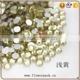 Bright Acrylic Diamond Confetti Pieces thumbnail-4