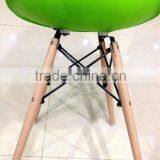 Cheap Replica EMES Style Wooden Legs PP Plastic Chair With Low Price thumbnail-3