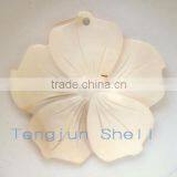 river shell carved flower mother of pearl pendant