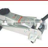 Hydraulic Floor Jack thumbnail-1