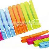 Colorful Drain Clothes Plastic Pegs thumbnail-2