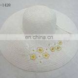 Fashion Design White Wide Brim Straw Hat Large Brim Lady Beach Hat With Flower Embroidery