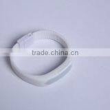 Made in China LED Energy Silicone and Digital Colorful Led Bracelet Watch thumbnail-3