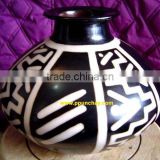 Chulucanas ceramic Vase Peru