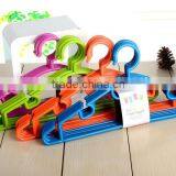 Colorful Plastic Clothes Hanger/pp Cloth Hanger thumbnail-3