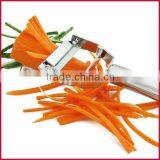 Precision Kitchenware Ultra Sharp Stainless Steel Vegetable Peeler / Potato Peeler thumbnail-4