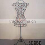 Metal Clothes Stand thumbnail-1