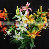 High Quality Artifiical Fabric Lily Flowers Making With Glue thumbnail-6