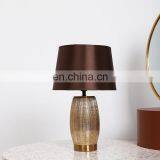 China Factory Direct Sale Home Decor Living Room Porcelain Vintage Gold Table Lamp for Hotel thumbnail-2