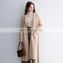 Женский длинный шерстяно-кашемирный кардиган с толстыми воротниками, выполненный в технике вязки на длинных спицах, с поясом thumbnail-2