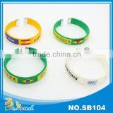 High Quality Soft Texture Promotional Silicone Bracelet thumbnail-2