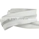 2015 Hot Sale #3 Open End Auto Lock White Color Plastic Zipper thumbnail-5