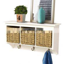 Белая вешалка - полка для прихожей с ячейками и корзинами из морской травы