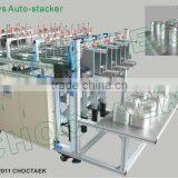 Quantity assured aluminium foil food container stacker