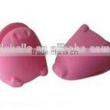 Fashione Design Food Grade Cute Pig Silicone Oven Mitt for Sale thumbnail-1