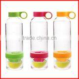 800ml Multi-functional Water Bottle Manual Fruit Juicer Cup Lemon Cup With Lid thumbnail-2
