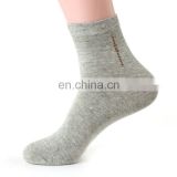 Wholesale Man Cotton Mid-calf Length Socks