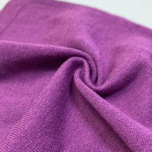 Environmentally Friendly 100% Micro Modal Knitting Yarn 40s Compact Spinning Cotton Modal Yarn thumbnail-3