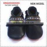 Soft Leather Chinese Folk Design Baby Moccasin Shoes thumbnail-1