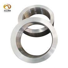 Maßgeschneiderte hochfeste Hardware-Maschinenersatzteile für Autos, Edelstahl-Heißformgenauigkeitsmetall-Schmiedeteile thumbnail-4