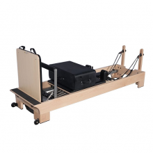 Body Training Core Bed Maple Wood Pilates Reformer Machine With Inside Footrests
