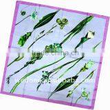 Lily Flowers Silk Twill Scarf 90*90 Green thumbnail-1