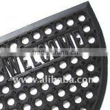 Rubber Hollow Mat Half Moon
